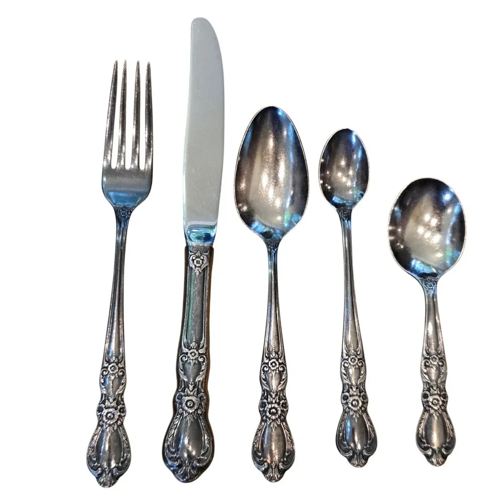 1847 Rogers Bros Heritage Flatware 5 Pc Set Baby Toddler Child Size Silverplate